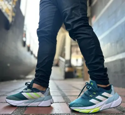 Adidas ultraboost thumbnail 3